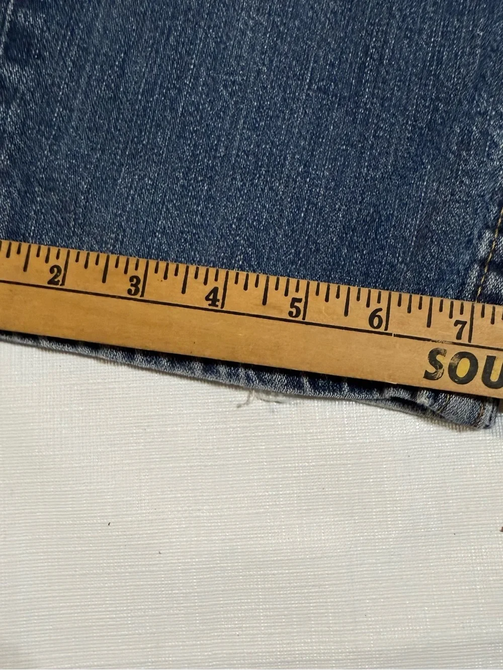 True religion Men's Distressed Blue Jeans - Casual Everyday Denim